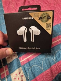 سماعه سامسونج بودز 3 برو جديده مجرد مفتوحه من الكرتون مشحونه مره واحدة...