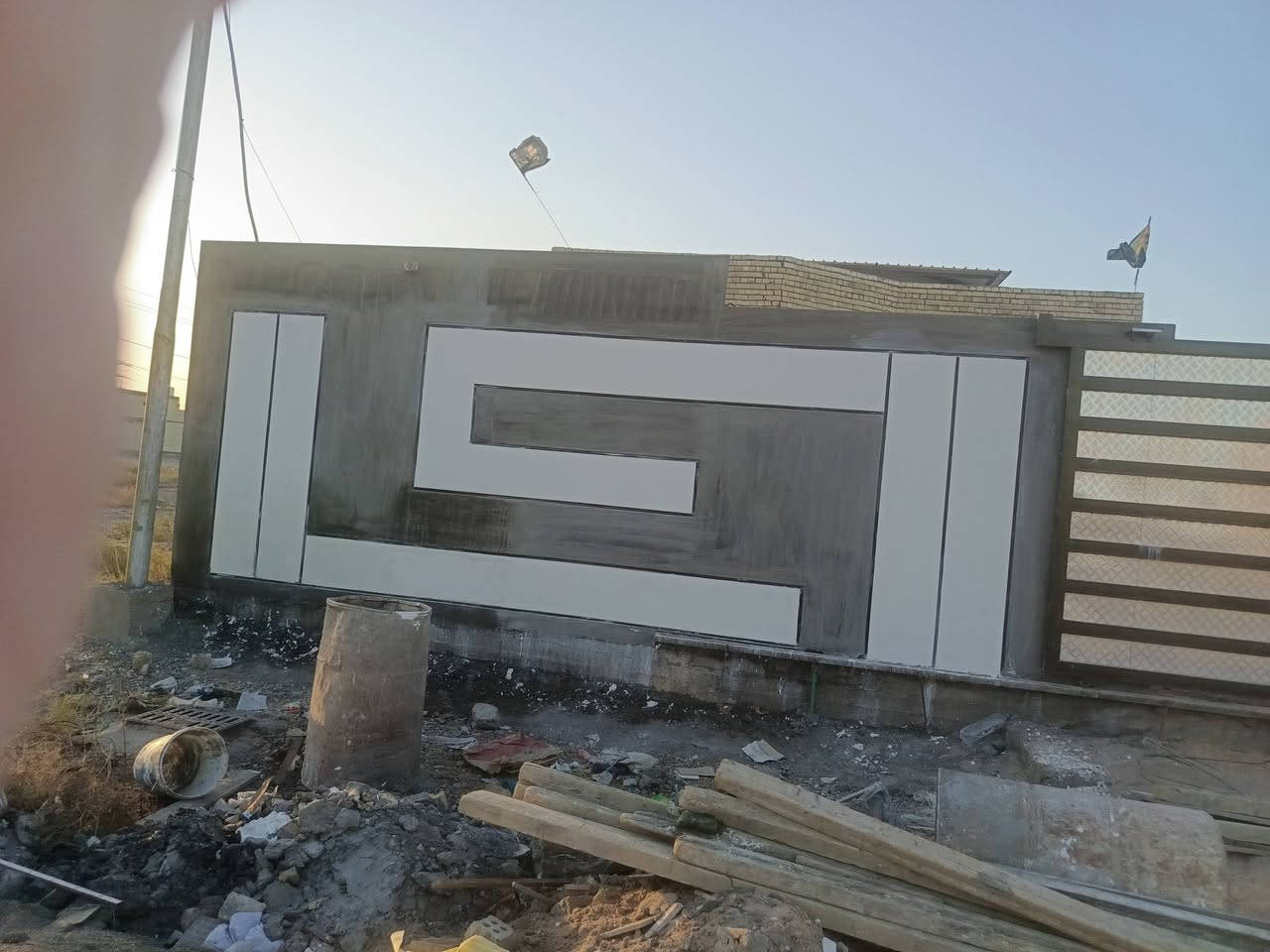 (السلام عليكم) استاذ جص وبورك ولبخ اسمنت واجهات
درجة اولى شغل نضيف سعر مناسب، والتزام بالموعد
للتواصل راسلني خاص او اتصل ***********
