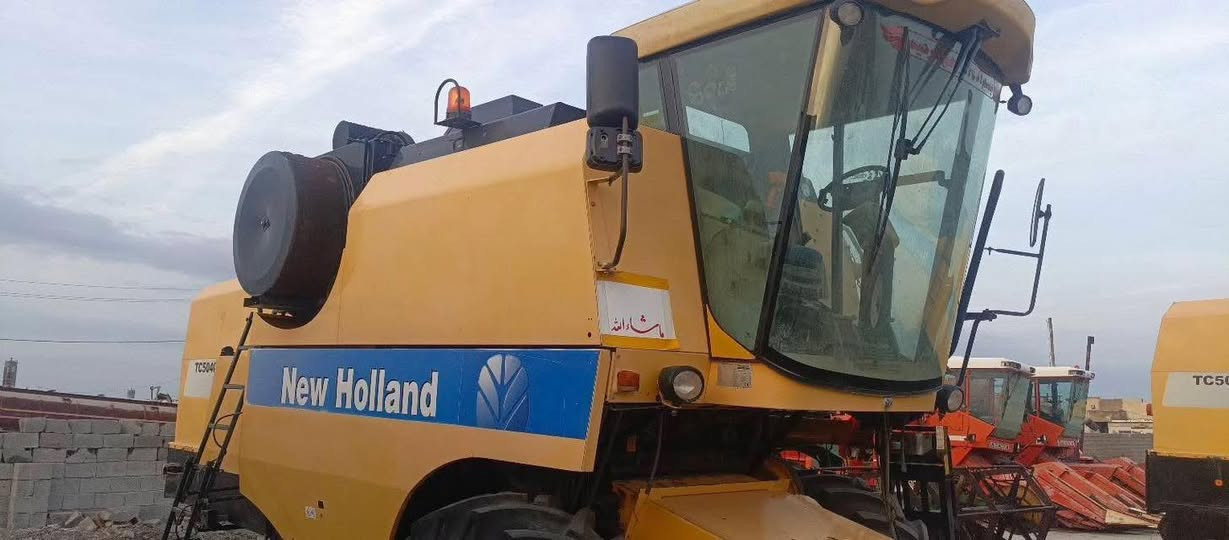 حاصودة للبيع
مواصفات :
*موديل 2013
*قايش 5040
*رقم اربيل
*أوروبي بلجيكي اصلي
*مكفول كفالة عامة
العنوان : كركوك -قرب مطعم ميديا
رقم الهاتف :
***********
***********
