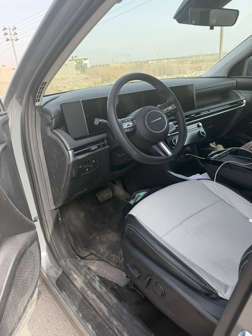 السلام عليكم 
توكسان ٢٥ أمريكي دخول جديد حادثه قبق جنطه بدون ايرباك ماشيه ٧٠٠٠ دخول جديد تترقم جميع المحافظات 
فقط قبق جنطه الباقي كفاله

موصفات 
بصمه 
كشن حراري 
كشنات تدفئه 
كشن كهرباء
رادارات 
كامره 
شاشه
كير تعليك 
مودات قياده 
سايد بريك بصمه 
حساس 
اشاير بالمري
لد امامي خلفي
كشنات جلد ابيض
ويل كب 
دخول ذكي 
تبريد بيانو
هيتر استرين
تبريد قطعتين

مكاني بابل 

السعر ٢٠٥ وبي مجال 

***********
