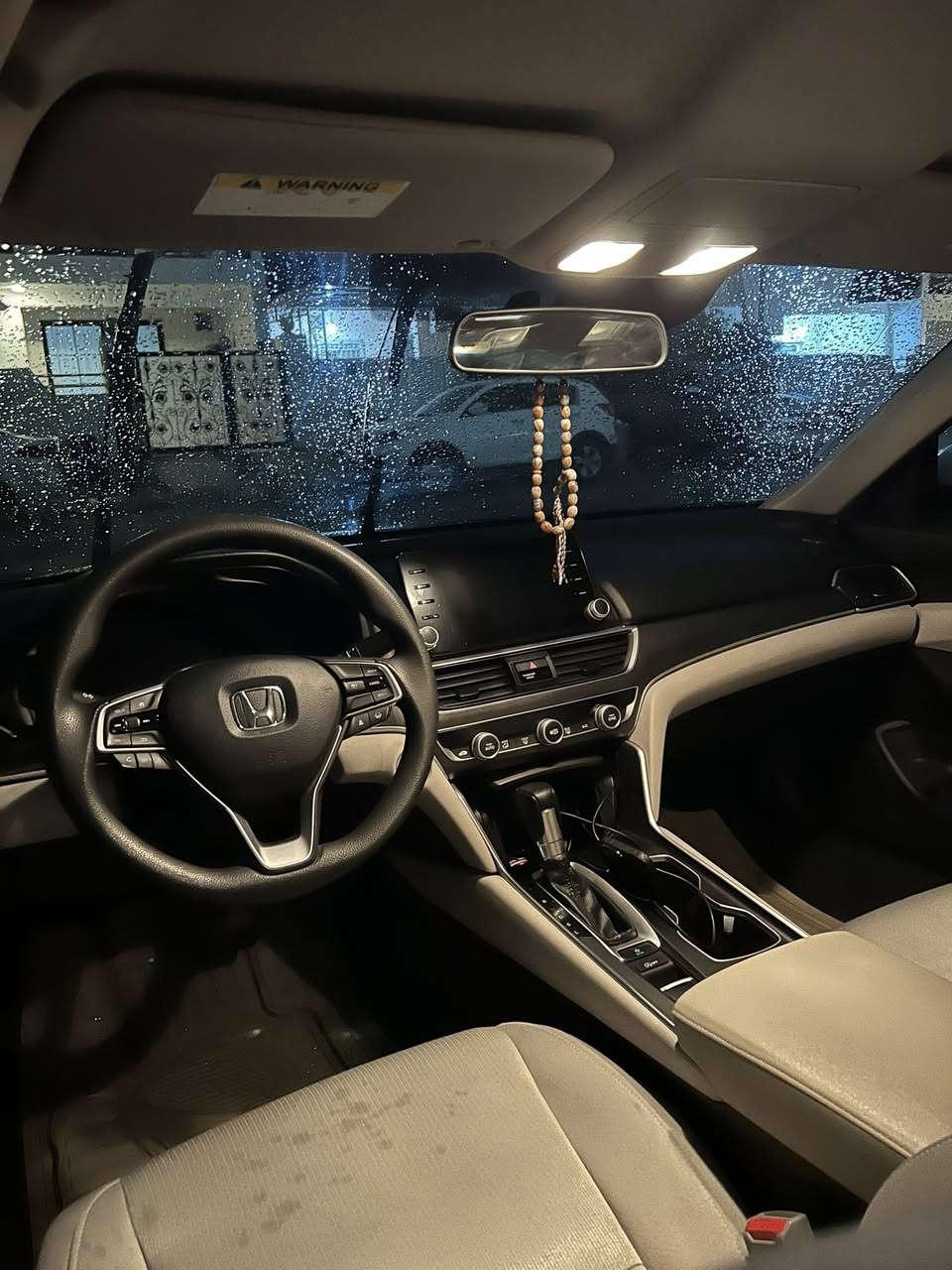 هوندا اكورد للبيع 🚨
السياره نضيفه ماشيه 68 موديل 2022
تلث قطع جاملغ خلفي و امامي و باب

سياره تربو 
4 سلندر
مقاعد جلد

فول مواصفات و سياره نضيفه حيل و نشطه ما شاء الله 

سعرها 138 قابل للتفاوض ( للتواصل ، *********** )
