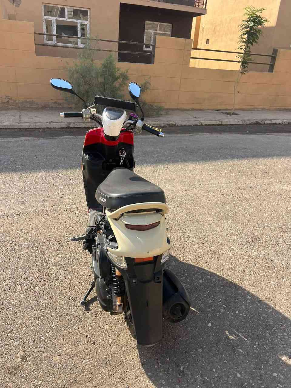 سلام عليكم دراجة ماكس بوليسي حديث ZKh للبيع دراجة شلعه ومعدل 
سعر 300 الف وبي مجال للتواصل *********** العنوان تكريت
