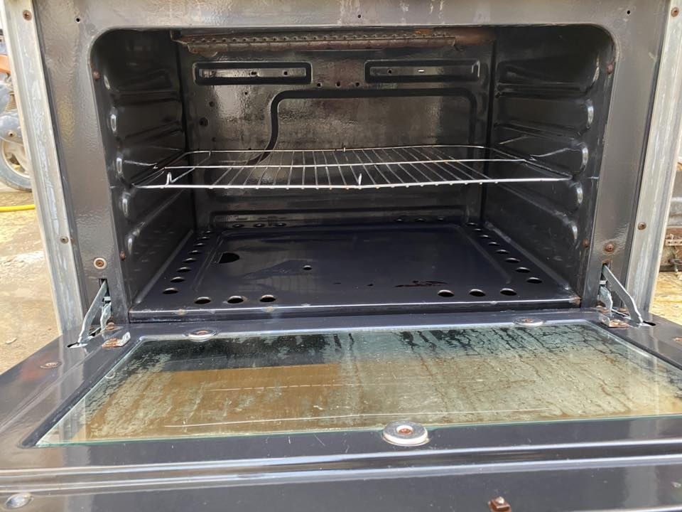 للبيع طباخ فرش مصري نضيف جدا 5مشاعل باب اول الفرن شغال ناره حلوه وقويه ١٥٠وبي مجال للستفسار*********** الرقم بي واتساب مكاني نجف حي الحسين
