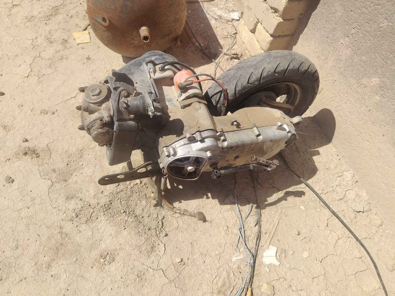 سلام عليكم مكينه ماكس عدله كامل تفرعاتها نقصها بس ولفات وكام شفت بوشه ٤٩ بلاديه السعر خاص 
***********
