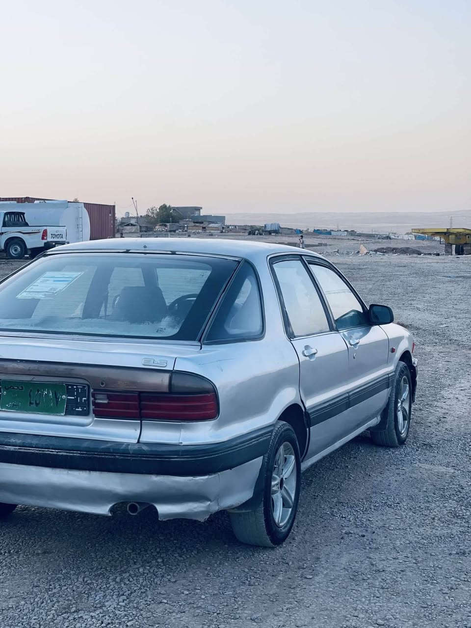 كلاند مستيبوشي ١٩٩٢
رقم نينوي تحويل وكالة بشرط 
گير محرك جديد 
بي طخة خفيف بالجاملغ امامي 
سعر 20 بي مجال 
عنوان ناحية قصروك تابع شيخان 
رقم تلفون *********** شيخان, نينوى
