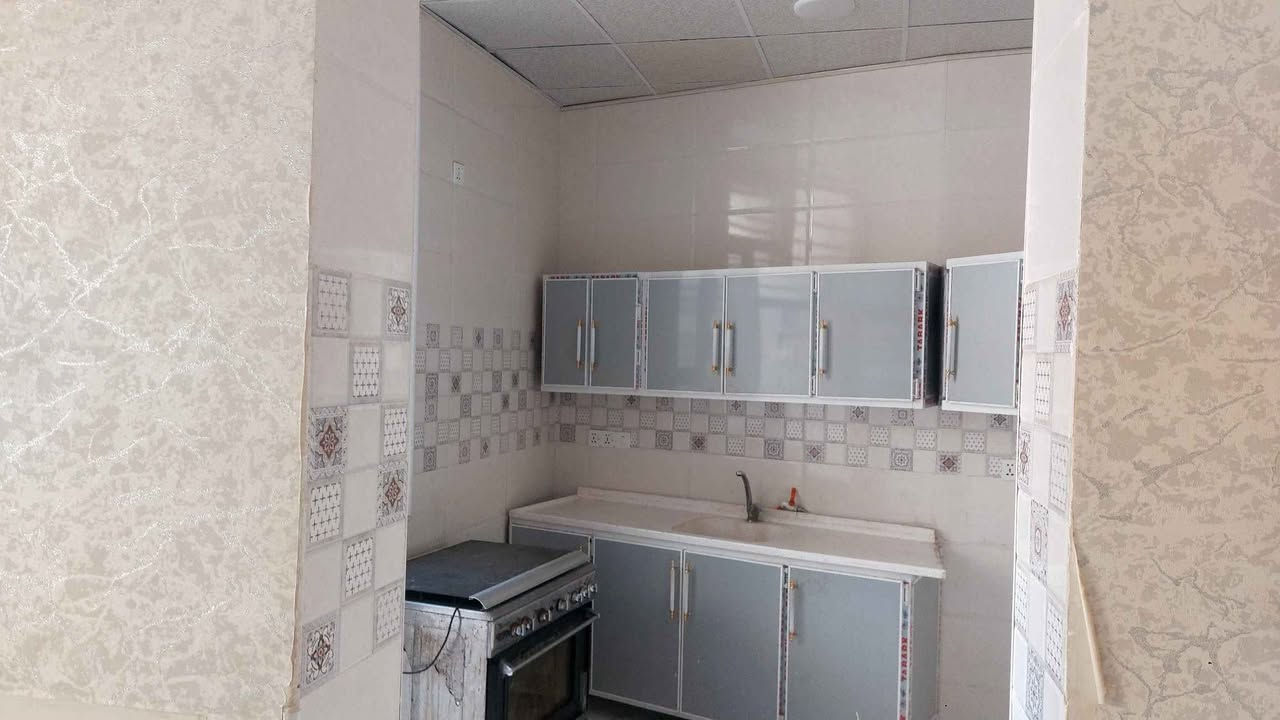 بيت للبيع بناء حديث ركن على فرعين 70م كربلاء المعملجي قرب مدارس العميد خلف مستشفى الوراث الامراض السرطانيه طابق واحد للاستفسار واتساب او الاتصال *********** كربلاء, العراق
