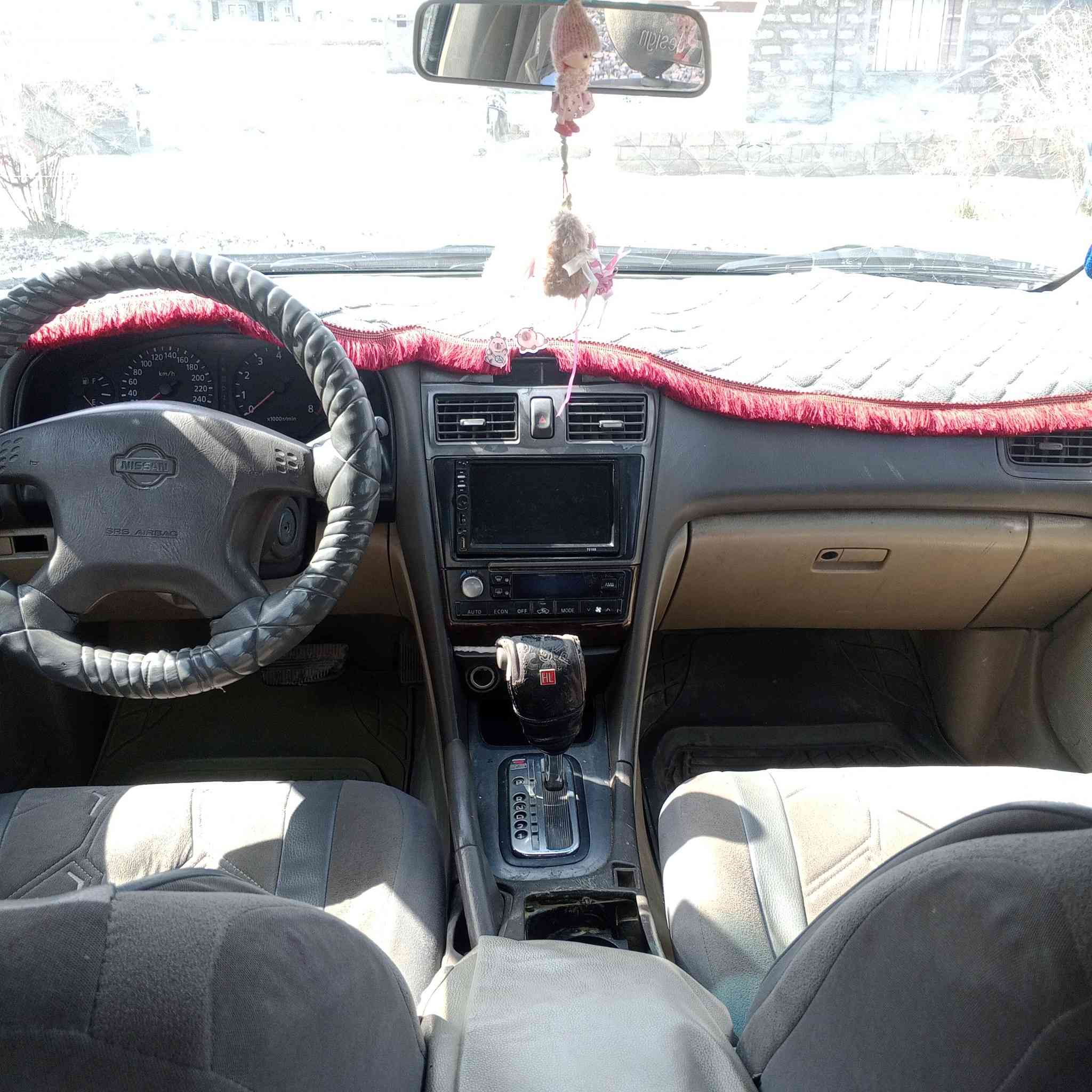 السلام عليكم 
مكسما موديل 2000 محرك ابو الچف شرط تواير جدد تدفأه شقال  التبريد بس يعوزو غاز $ الكهربائيات كلها شغاله الكشانه كهربائيات (رقم دولي.بغداد    شرط التحويل) السعر 55 وبيها مجال شي قليل ***********
