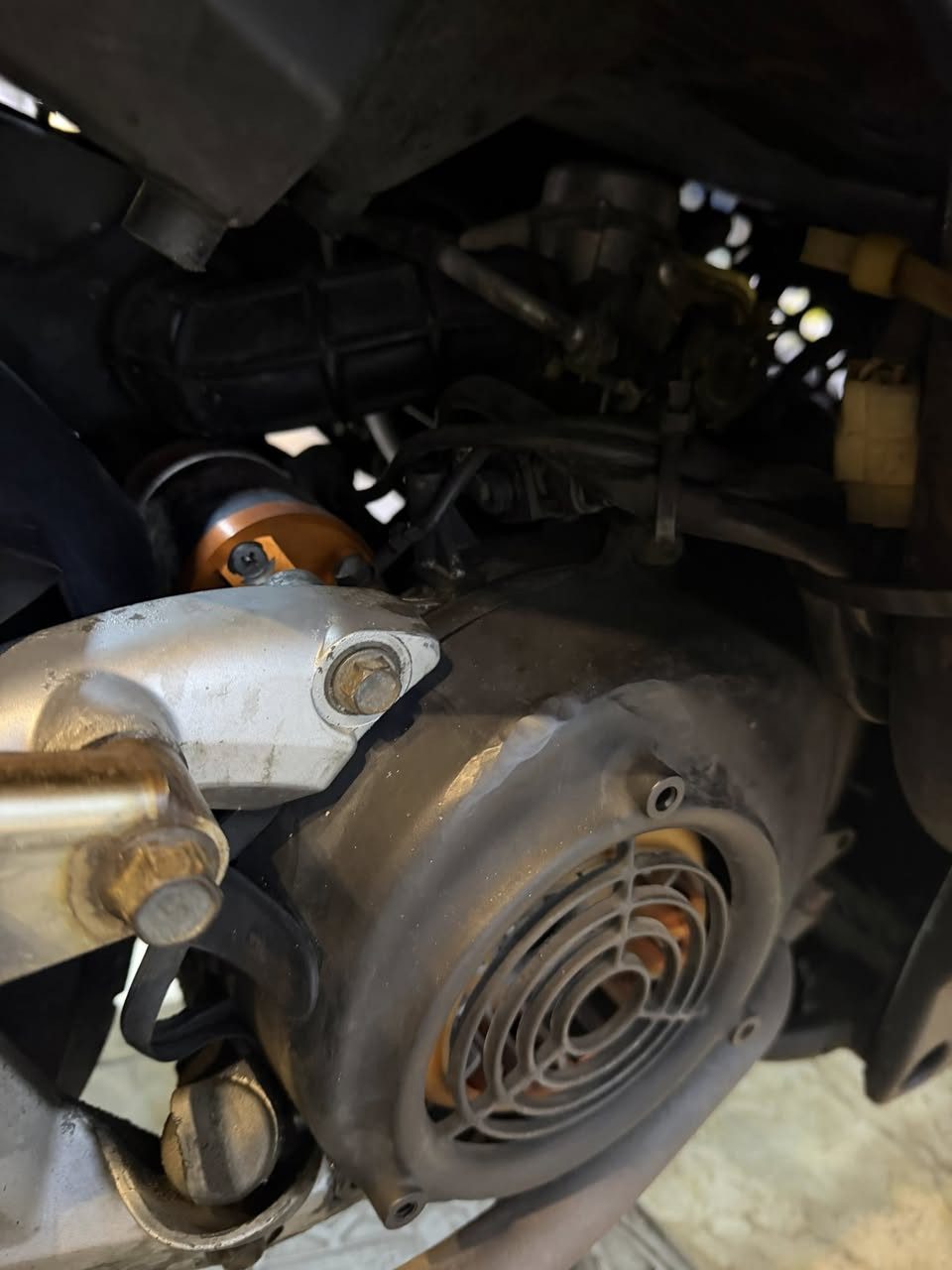 السلام عليكم دراجة ثعلب مزودة بلادي كلشي بيهة بلادي  مغلفة وموشمة يم فقار مابيهة اي نقص دراجة صارلهة اقل شهر نازلة من الرمبة السعر مليون و٣٥٠ وبيهة مجال للاستفسار ***********
