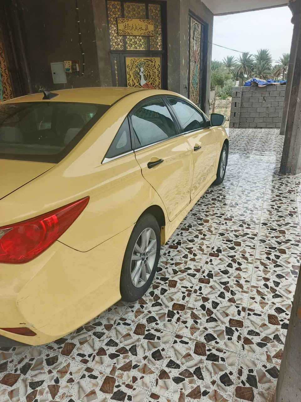 السلام عليكم سوناتا اللبيع  موديل 2014حدث بنيد فقط السعر 105بيه مجال قليل تبريد مكينه كفاله تخم تاير الرقمI*********** Singapore
