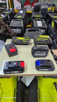 متوفر بطاريات ماركة اوزيتو وماركة ريوبي وماركة xu1 هاتف 07725954434  ع...