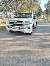 Toyota Land crusir_ 2017 _ 87,000 km اللَّهُمَّ صَلِّ عَلَى مُحَمَّدٍ ...