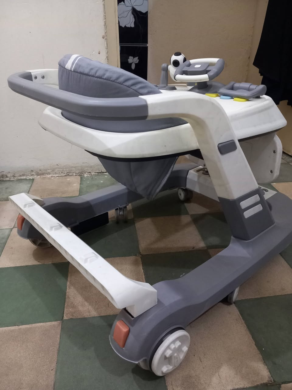 السلام عليكم سرير طفل لحد عمر ٨سنوات ماركة good baby ينفتح من جهة سرير الام اواي جهة ماخذته ب٣٢٥اخو جديد أريده ب١٩٠وحجلة طفل بيه موسيقى وحروف وسكان وألعاب كلش نظيفة ومدينة ب٣٠وكريكوت وكرسي جلوس ثنينهم بعشرة ومكاني بالكاظمية٠


**إذا كنت صاحب هذا الإعلان وتريد حذفه لأي سبب، رجاءا أرسل رسالة إلى الدعم الفني**