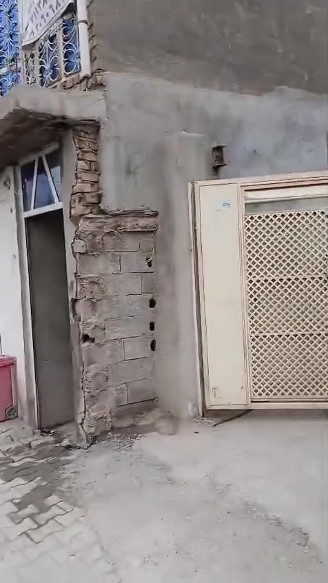 بيت للبيع مساحاه 200 سعر جدا مناسب الدوانم الشارع العام ***********
