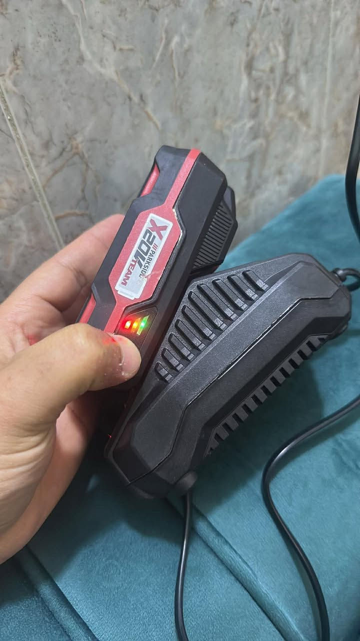 ◀️دريل باراكسايد همر كسار سرعتين 
◀️بطاريةاصلية 2 أمبير انتاج 2025
◀️شاحنة اصلية 
شرط الشغل 
السعر 75 الف مع التوصيل


**إذا كنت صاحب هذا الإعلان وتريد حذفه لأي سبب، رجاءا أرسل رسالة إلى الدعم الفني**