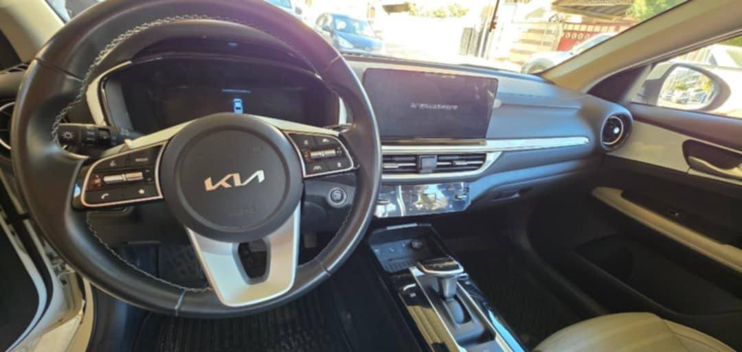 توكلنا على الله 🤲
الســلام عليــكم 
K3 2024 رقم بغداد جديد
فول مواصفات 
 
 محـرك DOH دبل نـوزل ـ1500
المواصفات✨️
 إشـارة ترحـيب 
بصمة تشغيـل وابـواب 
إشـارة مـري جانبيـة
  رفع الجامه بعد ايقاف تشغيل السياره بالريموت
 الـمري شـفط ‎
 كاميـرا متحركـة مع تحـكم بالكاميـرا
شـاشة كـبيرة 
 شـاشـة تبريـد منفصلة
تبريد خلفي منفصل 
عـداد سرعـة ديـجـتل 
 ايـربـاك 6 
مقـاعد جـلد كرسي السايق كهرباء 
 فتـحة سقف سلايـت
 لايـت 3 عدسـات 
 حـاجـب led 
 بـك لايـت متـصل led 
تحـكم ستيرن فـول جـهتين  
رادار امامي
مانع اصطدام
تحديد مسار 
 سـايد بـريك كـهـربائي ذكـي‎
 نظـام  اوتـو هولـد
  مـانع انـزلاق 
 نظـام قيـادة مـتعدد 4
 (سبـورت ـ ايكو ـ كـومفرت ـ سمـارت)
 گـير طـيارة شـاشـة  إنـارة led
 ويـل كب كروم 16 
حساس4 ABS
حساس TPMS ضغـط الاطـارات 
مـنافذ شـحن Wireless 1  
عـداد الـكيلـو مـتر 5287
مكاني بغداد
الاستفسار
***********
