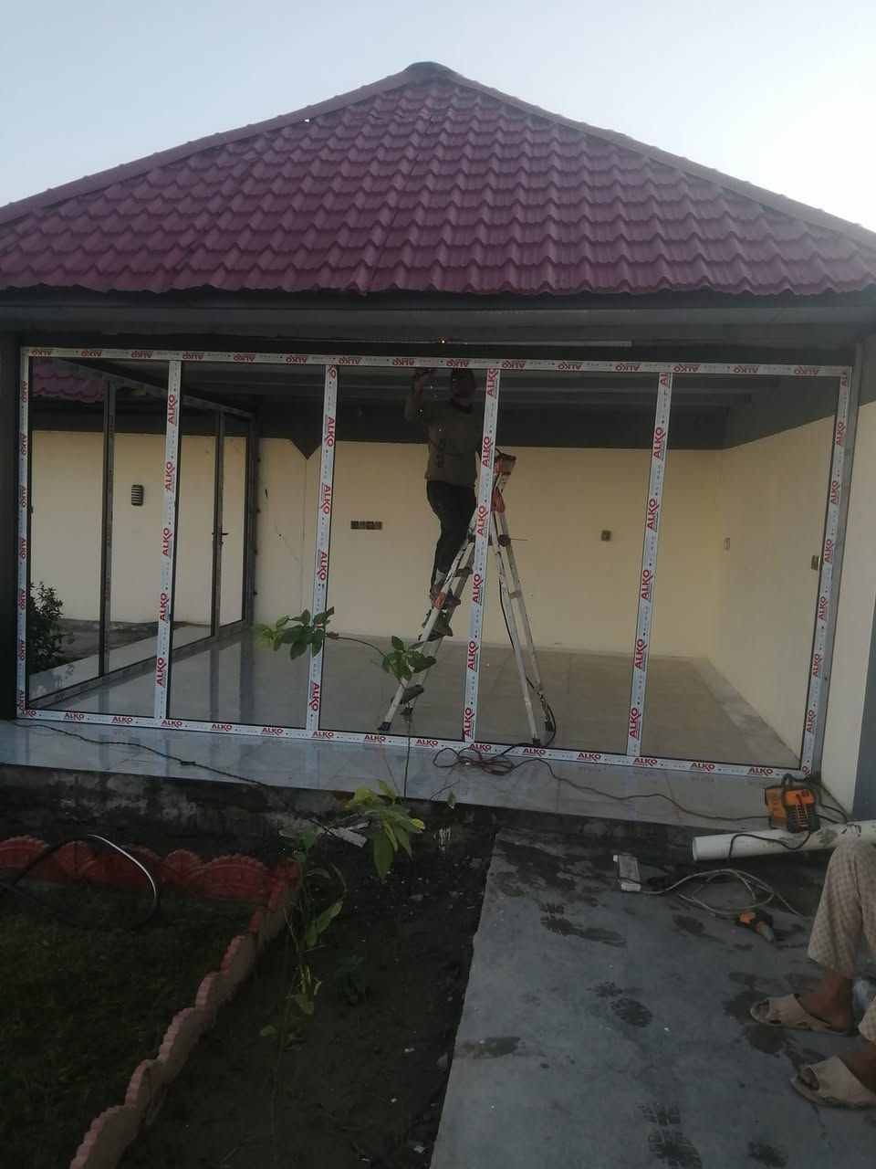 معمل حداده الأزل *********** حسن َ
