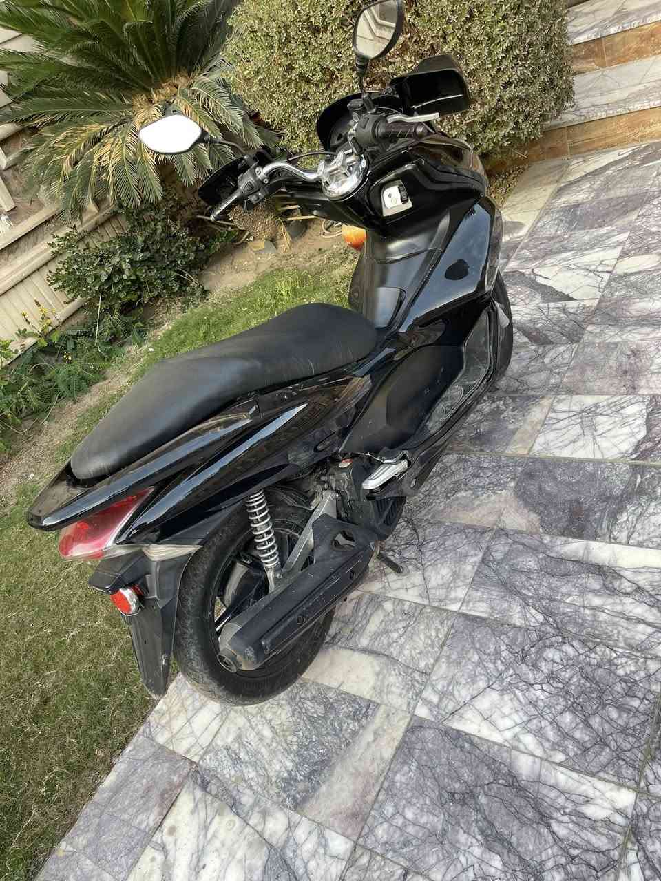 دراجه bcx  جيل اول ياباني بلادي JF كامله وناعمه ومعدل خير من الله مكفوله السعر مليون و٣٠٠ اوراق كامله مكاني بغداد قرب ساحه مضفر شراي اتصل ***********
