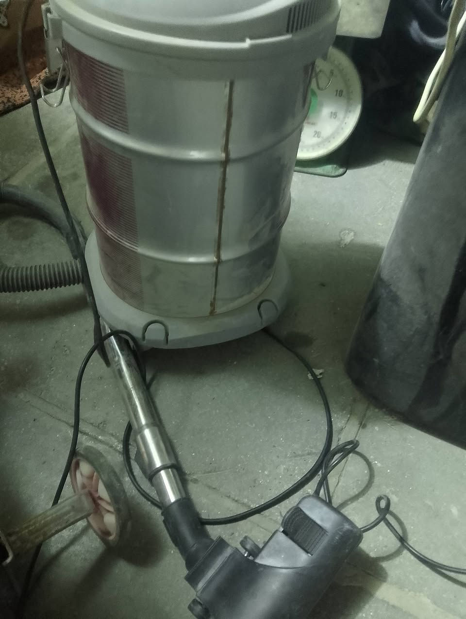 غراض للبيع 
براد شغال وعلى الفحص
باسكل اطفال 
تنور حديد أرضي
قلايه شغاله على الفحص
مكنسه كهربائيه شغاله على الفحص
مكاني بغداد مدينة الصدر 
اليريدهن يراسني على الخاص وشكرا


**إذا كنت صاحب هذا الإعلان وتريد حذفه لأي سبب، رجاءا أرسل رسالة إلى الدعم الفني**