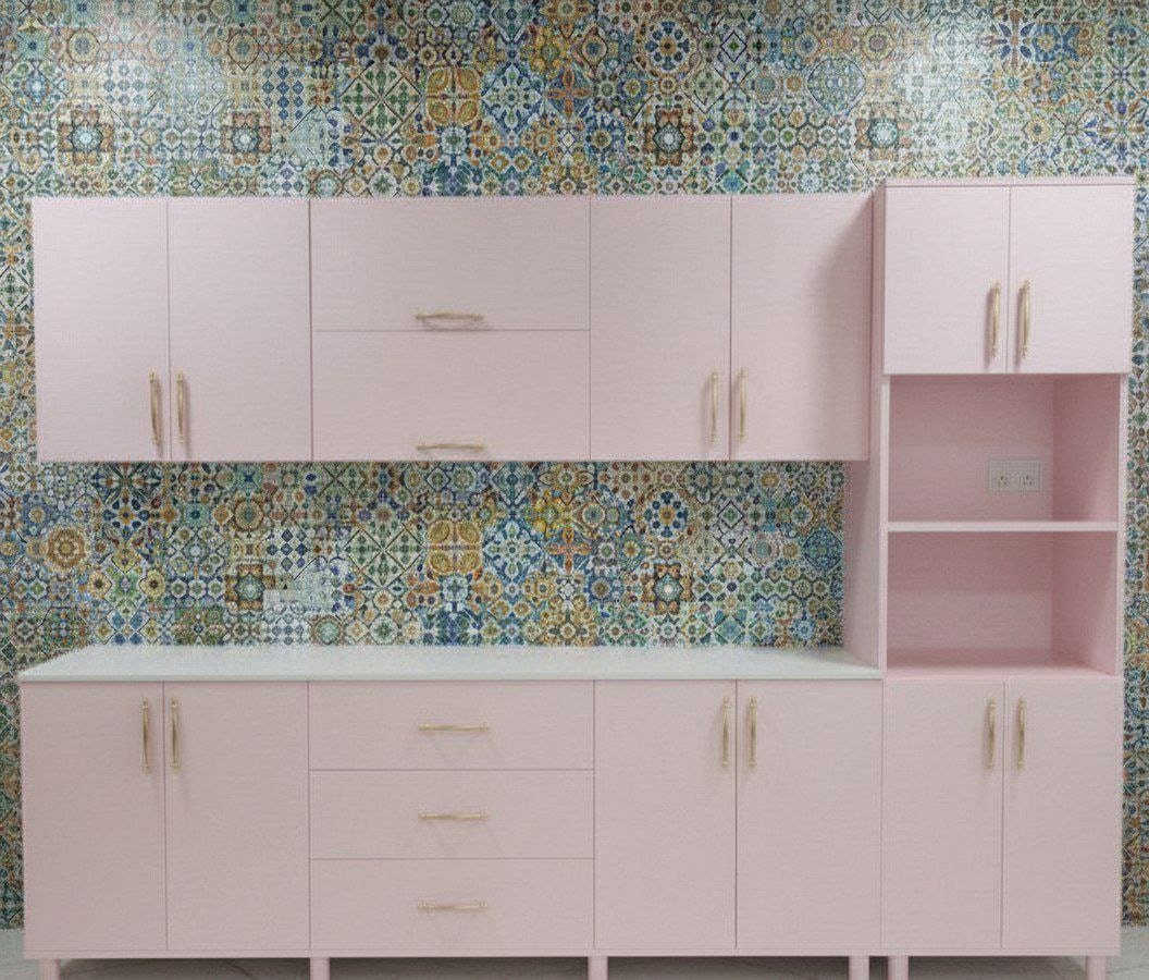 احسه باربي مشورب 😂
والله شو احسه كبير مايلوكله  كلمه كيوت 😁
مترين ونص مع فاترينا والسنك مترو20 مرمر


**إذا كنت صاحب هذا الإعلان وتريد حذفه لأي سبب، رجاءا أرسل رسالة إلى الدعم الفني**