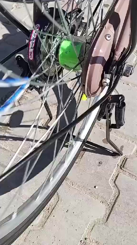 سلام عليكم شباب الحلال للبيع هوه وغراضه سعر خاص هاذه رقمي بي واتساب ***********
