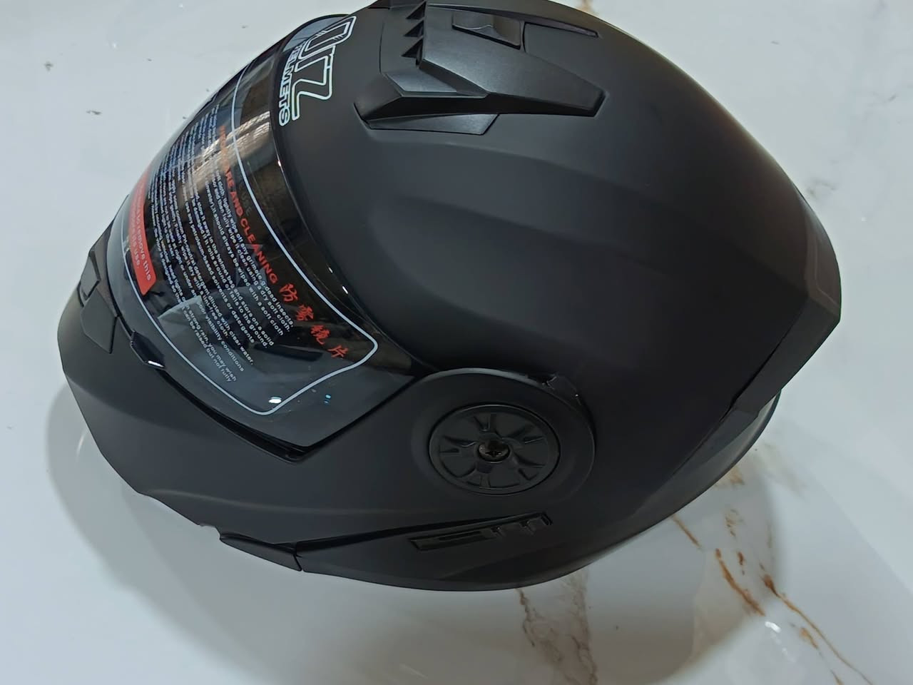 خوذة دراجة حجم L للبيع كما موضح بالصور.

التواصل عالخاص او واتساب ***********. يوجد توصيل لكل المحافظات.
