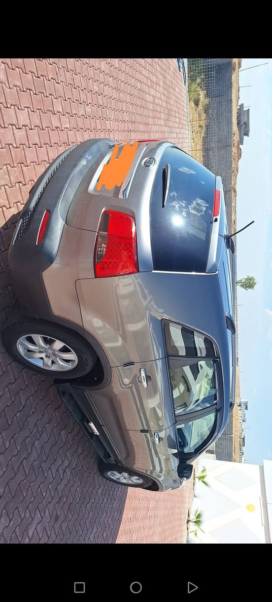 للبيع كيا سورنتو موديل 2013 رقم كركوك دولي سنويه لغايه 2030 شرط التحويل السياره بيه نصف باب سايق خلفي صبغ السياره محرك ٤ سلندر ٢٤٠٠ بشرط السياره تخم تاير صدر تبريد دوشمه كله جديد السياره جديده مال جناي السعر 140 للإستفسار الاتصال على هاذه الرقم *********** العنوان كركوك الحويجه العباسي قريه العيون
