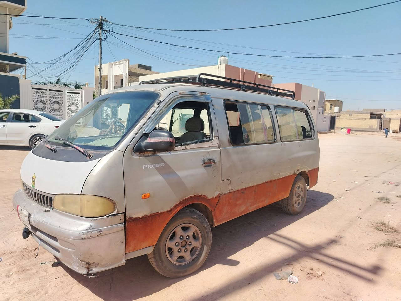 سلام عليكم بيجو للبيع مكان نجف
سياره جاهزه بس دواخله يرادلها ترتيب نضافه شواصي 60/ سنويه ساقطه مطلوبه مليون ينقص من سعرها هيىه وغرامه كير محرك ستوني مسويهن اول تبديل دهن  خياسات مسويهن كلهن بم جديد تخم تاير سلف ودينمو كله جديد موديل 1999 السعر 28 وبيه مجال قليل حق الجيه رقمي *********** بي واتساب
