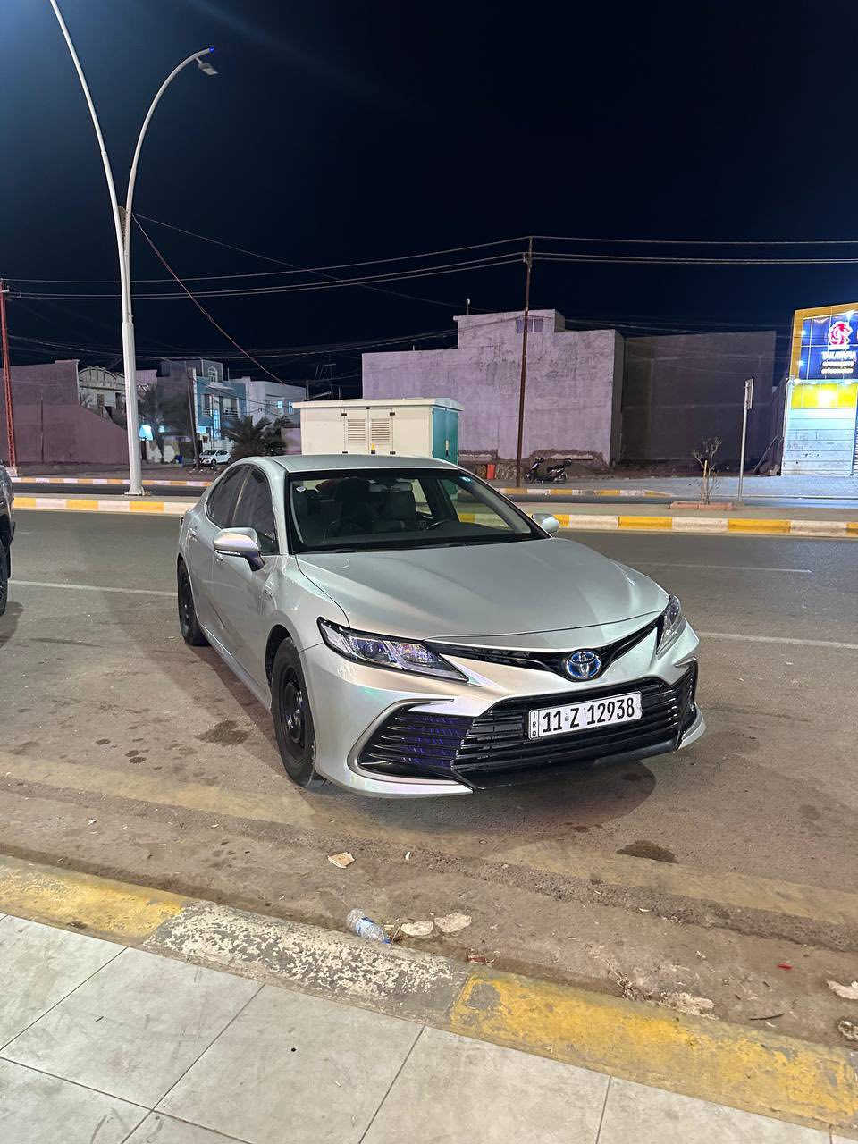 كامري هايبرد تكسي دبي 2024
ماشية 136 الف كيلو 
حادثها خلفي صندوگ مبدل 
وجاملغين صبغ بدون ايرباك
گير محرك بطاريات والممشى واللون كفالة 
جواها تايرات دنلوب تخم ياباني وبصمتين 
السيارة رقم بغداد بأسمي 
السعر 170 وبيها مجال 
رقمي :***********
