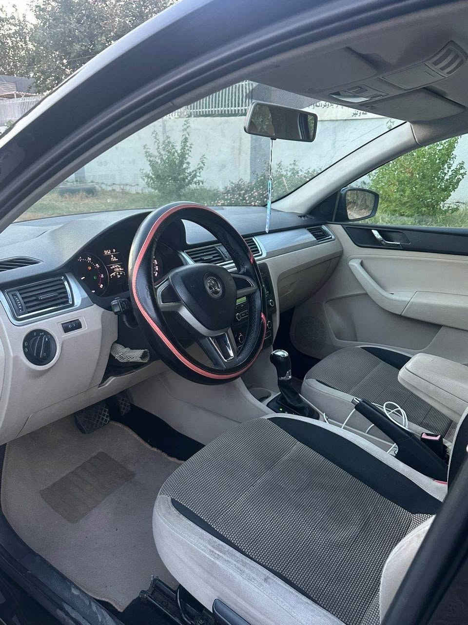 Skoda￼/ raped/model. 2015
سةيارةكة بي سبوغة هيجي نية كلينه 
سفرى شركه ى هه وليره خليجي
داوي ٩١ وه رقه كه ميك مه جال
*********** أربيل, العراق
