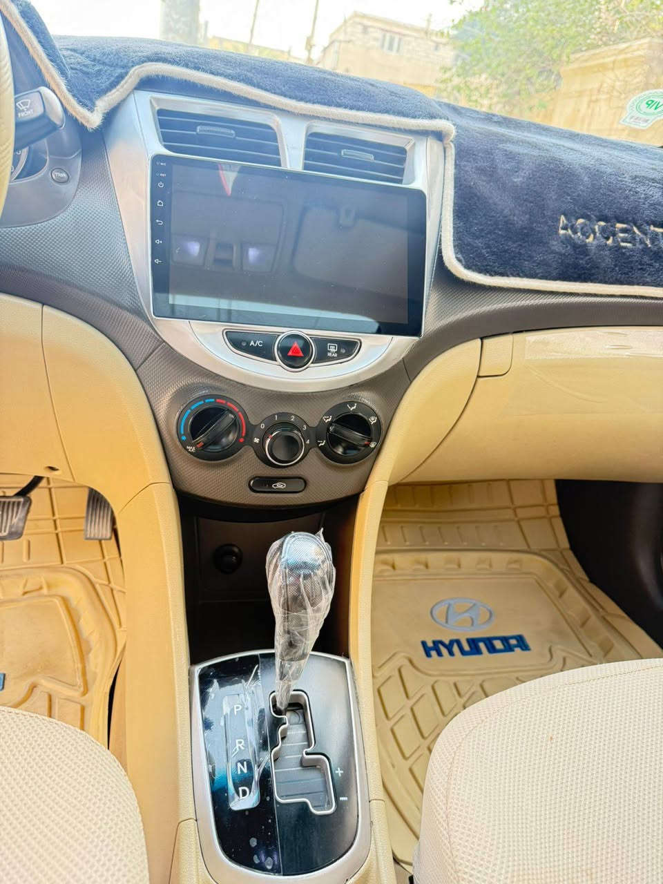 اكسنت موديل ١٥ خليجي فول محرك ١٦٠٠  مكفوله  ***********
