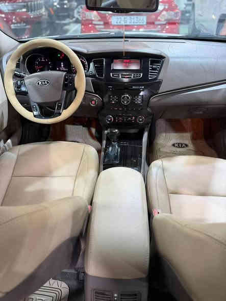 سلام عليكم
من رخصه الأدمن والإخوان بلكروب
للبيع كيا كدينزا -Kia Cadenza
وارد خليجي مديل2011
فول مواصفات 1/1vip 
سعه المحرك 3.5دوش
رقم بغداد بأسمي 
سيارة جاهزه ونظيفة من كل نواحي كير محرك كهربائيات جاهزه

للاستفسار ***********
