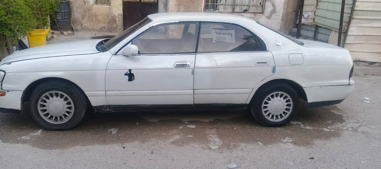 السلام عليكم كراون بطه 92رقم ديالى باسمي محرك وكيرمكفول تبريدشغال مراوس اوبيع السعر 40وبيه مجال حداديه نص كهربائيات شغاله مكفوله كص ونقل السياره بيهاتلحيظات موضحه بالفديومكان السياره بغداد***********
