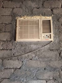 مكيف • شغّال • صلاح الدين الحجاج
