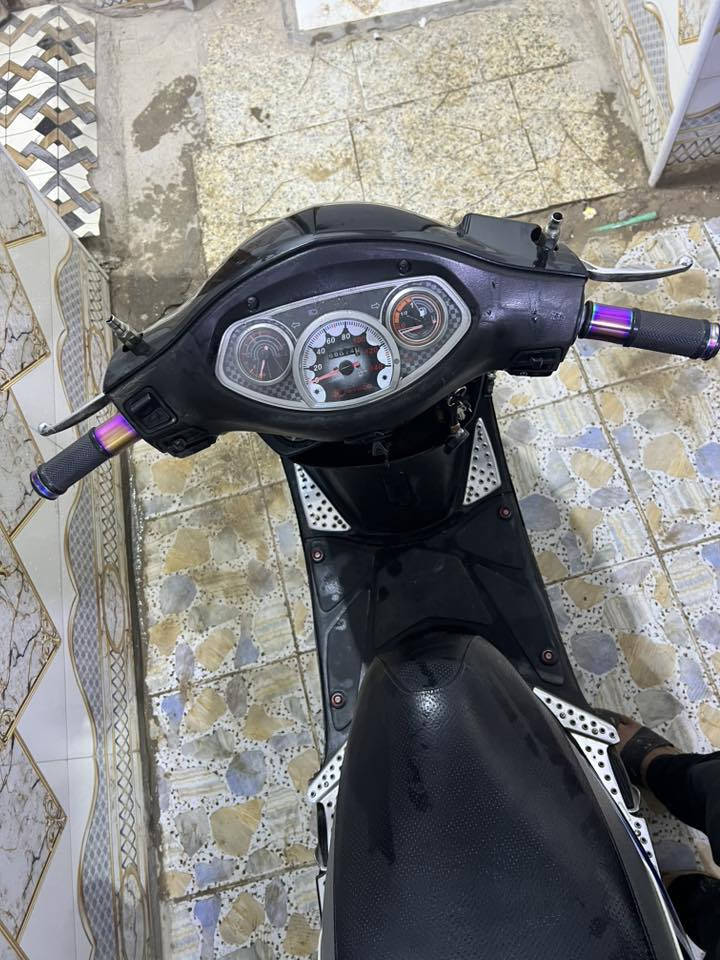 دراجه كامكو جي 4 دراجه على وضع بلاد مختمه وربع مذب عليه مكفوله من صبغ كفرات حتى صالنصه ومكينه بلاد ناعمه لستفسار *********** بي واتساب
