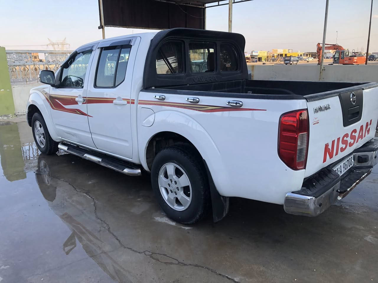 السلام عليكم نيفاره موديل 2013 رقم دولي بإسمي سنويه ل 2031بيها صبغ حزام للاستفسار على الرقم /***********
