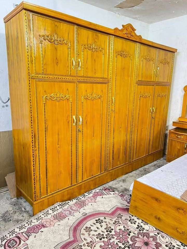 غرفه اخشاب مستعمله للبيع نظيفه جدا أخت الجديدة 5ابواب ملحق موديل حديث الزاويه كنتوريه ملحق ضهر جرجوبه براغي السعر 300 بيهه مجال قليل. بسبب نقل هيج بعتهه 

‭***********‬
