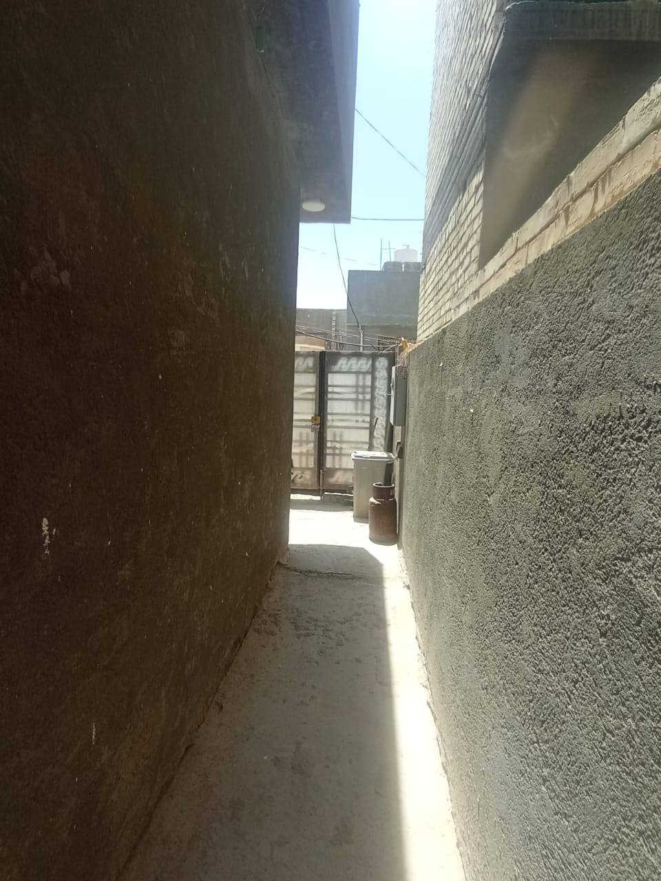 سلام عليكم
دار طابو صرف  مساحه ١٢٢م. 
واجه 5 نزال 22
بناء حديث 2024  طابوك صب كونكريت والصحيات صب رفت 
الموقع شارع 80 طريق النجف  فرع صيدليه 80 النموذجيه 
 مطلوب اسكان 38  مليون  ينزل من سعر الشراء 
للاستفسار  رقم صاحب الدار  
***********
