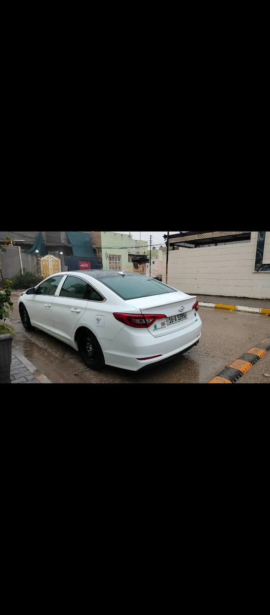 سلام عليكم سوناتا للبيع موديل ٢٠١٧ سياره بيها تكشير وبيها رش كلير تلث قطع بدون حادث وبدون معجون ولا تبديل مكانها ديوانية الحمزة الشرقي وسعر 118 ورقمي ***********
