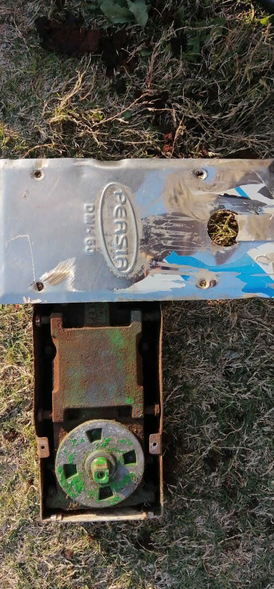 للبيع ماكينة باب زجاج سيكورت أسفل
شغال
***********
***********
خاص مفتوح
