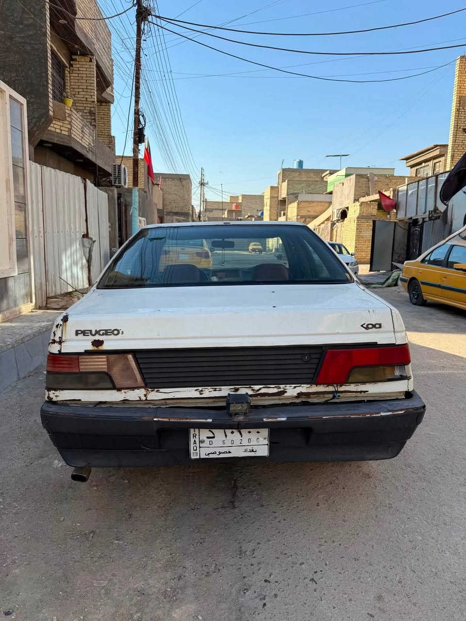 السلام عليكم
للبيع فقط 
————
• بيجو روى 
• رقم بغداد شبه مميز 60200 
• تبريد ثلج 
• تخم تاير جديد 
• باتري جديد 
• صدر امامي جديد 
• كير عادي 
• محرك بلادي لا تنقيص ولا تبخير 
• جام كهرباء 
• سايد بريك يدوي 
• كهربائيات كلها شغاله 
• كشنات جلد
• لايت زنون اشاير دبل اشاره
————————
السياره يرادلها ترتبيات محرك وكير جاهزات ترتبيات خارجيه فقط 
مكان السياره :- بغداد 
السعر 27 وبيها مجال 
للاستفسار او اتصال 
***********
