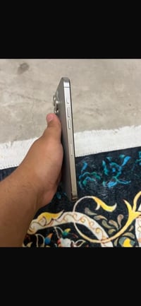 وبركاته جهاز ايفون ١٥ برو ماكس الجهاز لوك لوك ولاشخطة ولاضربة اللون ال...