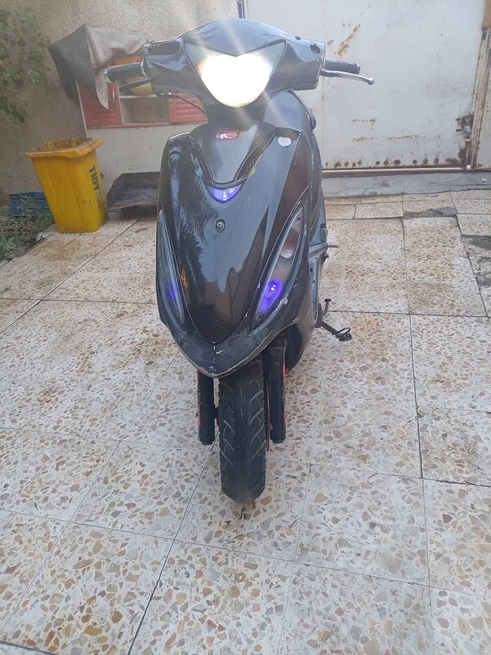 سلام عليكم البيع او مراوس كامكو g4
دراجه شغاله ما مفتوحه
كهربايات شغاله اشاره دشبول عالي ناصي بكلايت
دراجه حاويه كل نقص ما بيه
اروس ربعه كير دايون حسب قناعه 
مكان نجف حي ميسان
السعر 575 الف وبيه مجال حك جيه
مايعرف بيهن بروح موتاه اله يكسر بيه
رقم  *********** وتساب
خاص مازنحر مفتوح
