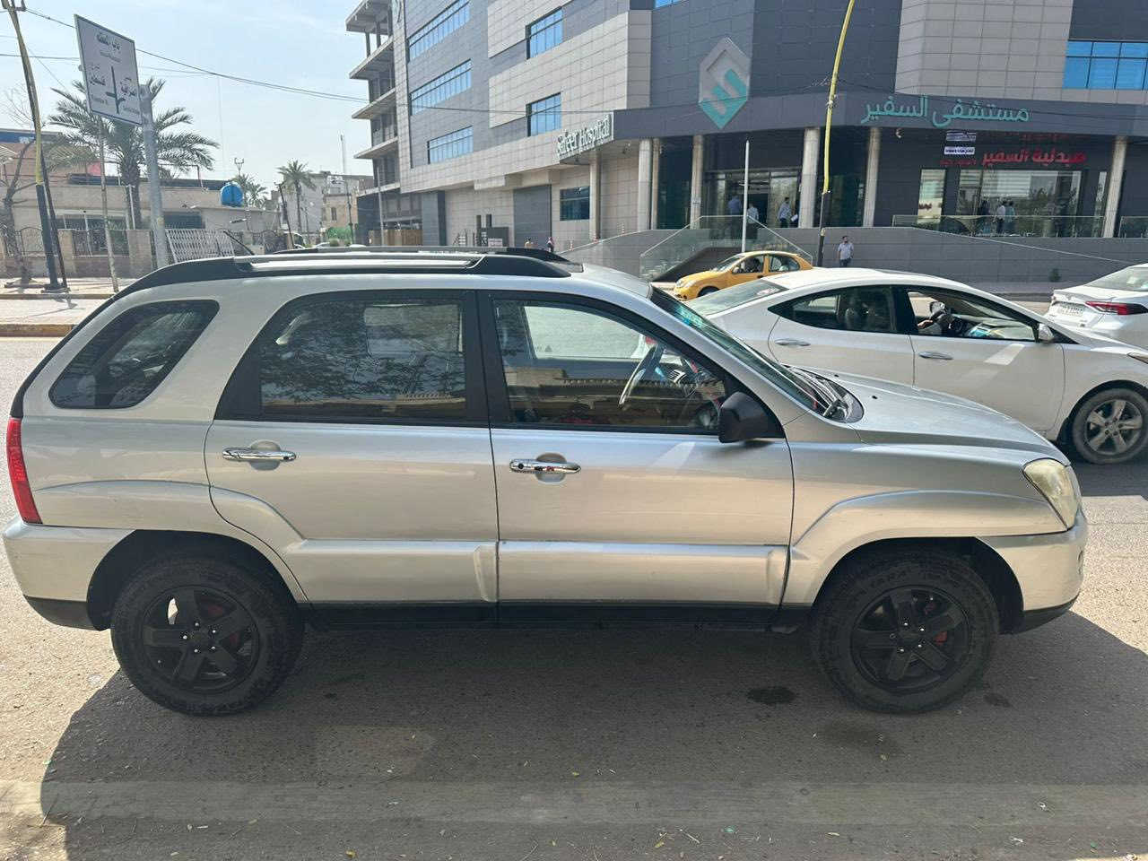 سبورتج 2009
مكينة 2000 دوش
السيارة بحالة جيدة مكينة كير تبريد باتري جديد داينمو جديد تايرات جدد هزه جديدة سنويا 2030 بدون ضرر مصبوغة بسبب الجراد مرفق السونار 
العنوان بغداد شارع فلسطين قرب ساحة الموال 
***********
علما ان السيارة مال بنية وبسمي تحويل مباشر 
السعر 110 وبيهه مجال
