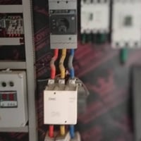 بورد كامل مال مولده ٢٥٠ كيفي ويه مال جوزات للبيع العنوان بغداد الأمين ...