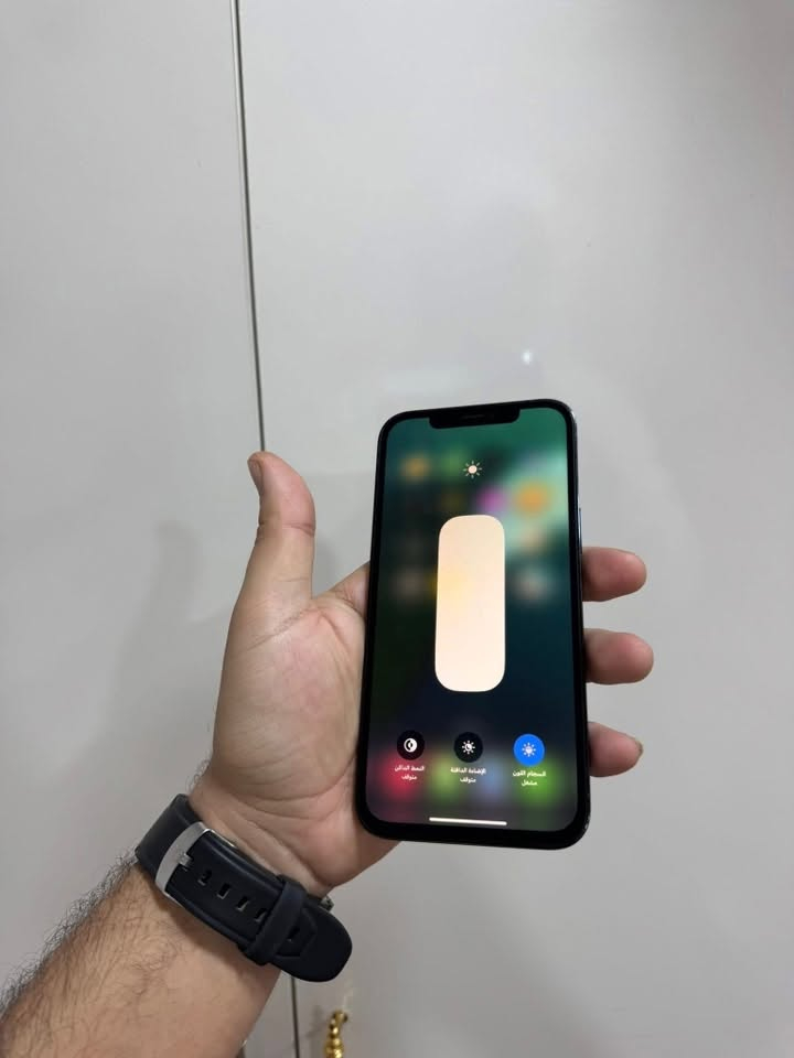 iPhone 12 Pro Max للبيع
• الحالة: نظافة %100
• السعة: 256GB
• النسخة: شرق أوسط
• الجهاز جديد جداً
• الشاشة والبطارية أصليات (مستبدلات)
(والفيس أيدي متوقف)
• الجهاز مفحوص ويعمل بكفاءة عالية
العنوان: بغداد - العامريه
ما رقم الهاتف / واتساب ***********
اسعر 350وبيه مجال
