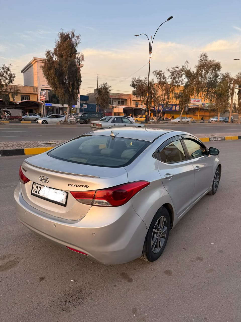 النترا 2011 مضلع 
صبغ عام بدون دواخل (صبغ مال تقحيل) بدون اي ضربه
محرك 18 دوش
تحكمات ستيرن جهتين
شاشه وكامره
محرك وكير شرط
تبريد وتدفئه شرط 
رقم نينوى جديد بأسمي
السعر 98 وبيها مجال 
غير متواجد على الفيس

نقد فقط 

***********
*********** موصل, نينوى
