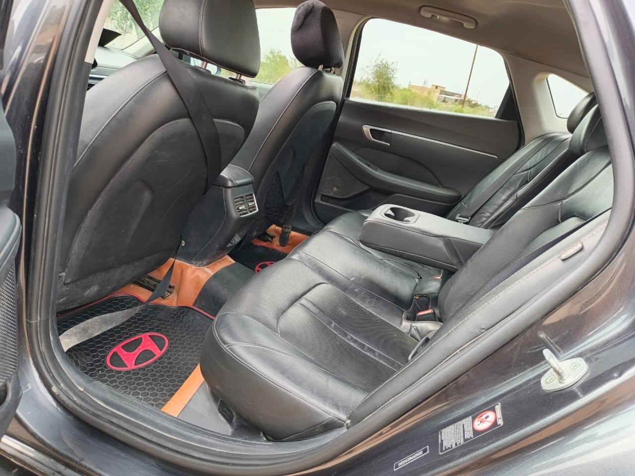 السلام عليكم تنبيه
حول هذه المركبة
الوصف
‏سوناتا لمتت
موديل 2021 
محرك 1600 تيربو 
مواصفات GT LlNE
اللون فيلي
 
فول مواصفات بنوراما
1-بصمه
2-شحن هاتف لاسلكي 
3- قياده ذاتيه ؏ الخطوط السريعه
4- هاند بريك بصمه 
5- سقف أسود بانوراما
6- مثبت سرعه 
7-نضام ABS
8- مانع انزلاق
9-حساس أطارات 
10-بك لايت ليد
11-شاشة
12- كامره دواره
13- كشافات امامي
14-شاشه اعطال
15-ويل كورم لونين
16-رادار جانبيه
17-مراقبة النقطة العمياء
18-رادار الخطوط البيضاء 
19-اشاير بالمري 
21-كشنات جلد اسود
22-‏ مقعد للسائق قابل للتعديل كهربائياً
23-لايتات ‏3 عدسات 
24-نضام قياده أيكو + سبورت +سمارت +نورمال
25-بلوتوث + aux + usb
26-فول تحكم ستيرن
27-كير أوتو + عادي
28- ئوتو بريك 
29- ‏ ‏الخريطة🗺📍
31- ستيرن حرف D  
32-‏Led +  زينون
33-السياره فول رادرات
34-التشغيل عن بعد
‏AUTO HOLD-38
39-تصميم خارجي رياضي
41-نظام الملاحة
42-مصابيح خلفية LED
43-مصابيح ضباب LED
44-لاسلكي Android Auto  
45 - لاسلكي 
السياره وارد امريكي 
ماشي : 141 الف ميل
حادثها جاملغين ثنين بيبان +دوسه 
والبجم برغي مامفتوح منه فقط الدعاميه مصلحة نفسها
سياره رقم مثنى حره 
سعر : 140 و بيها مجال حك الجية بس
عنوان :المثنى رميثة 

رقم تلفون ***********
