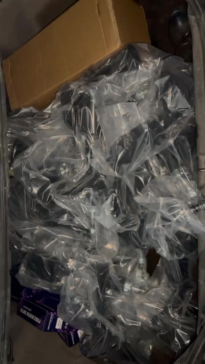 موجود صنوبرصات جديده 
طقم 60 
سيفيا ون 
العنوان القويسمه 
جمله و مفرق 
0782641711


**إذا كنت صاحب هذا الإعلان وتريد حذفه لأي سبب، رجاءا أرسل رسالة إلى الدعم الفني**