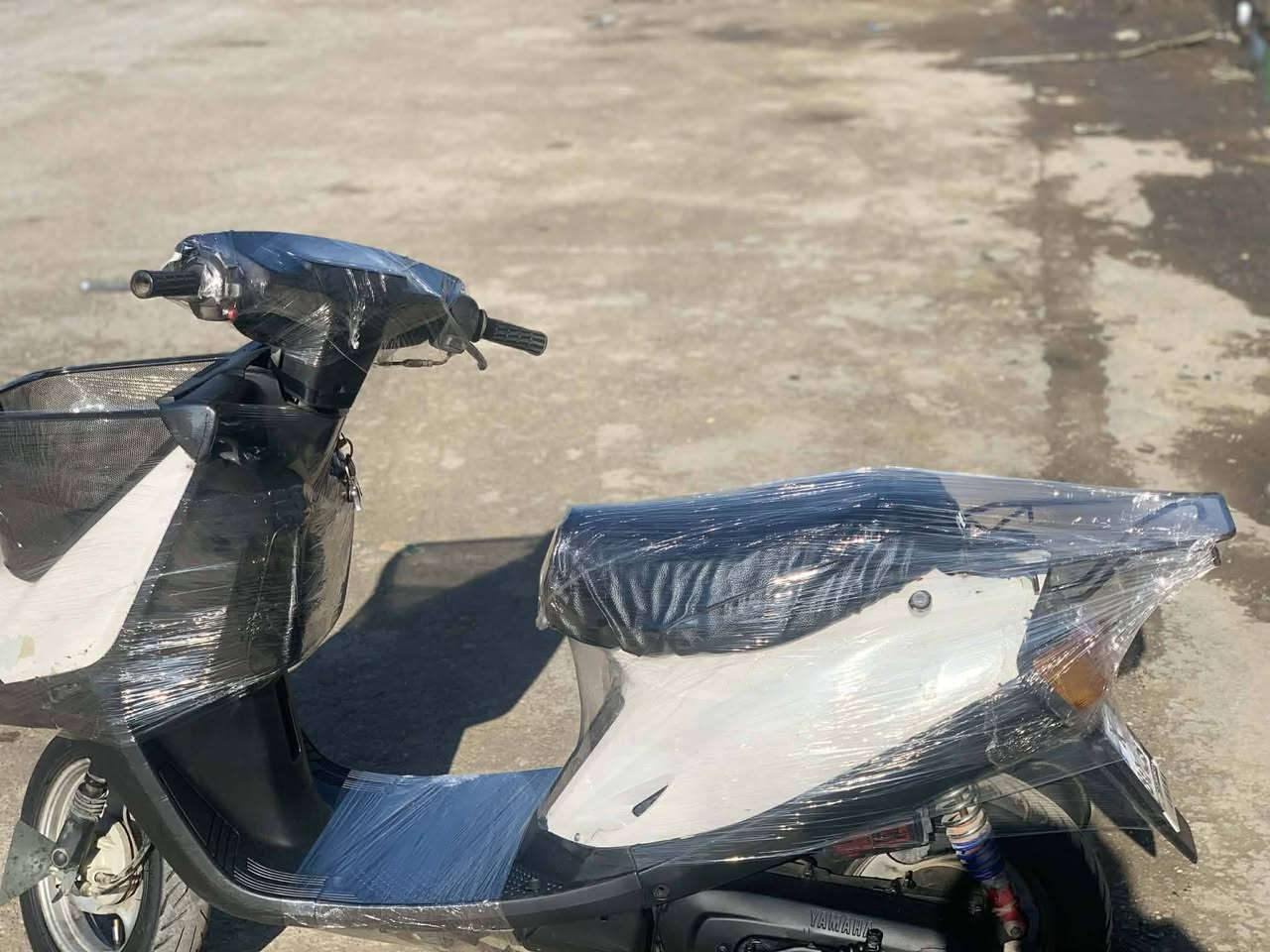 سلام عليكم يماهة نكره سلف كهربايت كله شغاله لايت زينون اشاير هورن كفراته نضيفه شاصي  بل شرط اكسل بلشرط صواته ناعم سعر 220 اوبيه مجال ***********
