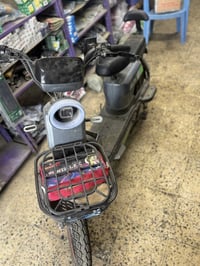 شباب دراجه شحن حجم 20 دراجه زيرو تصفيه محل باقيه اخر قطعه بطاريتهاا ما...